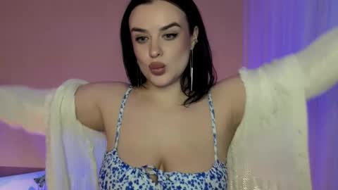 my inst   love inside 17 online show from February 20, 2025, 8:58 pm