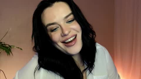 my inst   love inside 17 online show from March 11, 2025, 10:42 pm