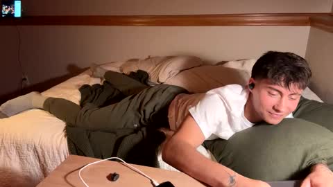 Acton Finlay online show from December 4, 2025, 10:07 pm