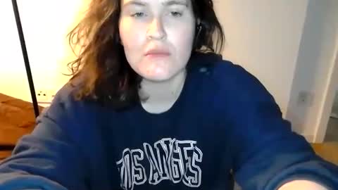 Ada online show from October 4, 2025, 7:39 am