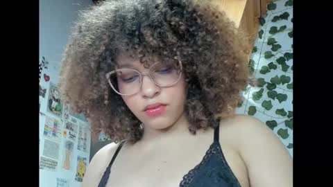 Snapshot of ada_gales_ chatting on February 23, 2025, 1:24 am Isa online show from February 23, 2025, 1:24 am