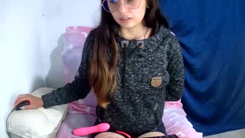 Ada naugthy28 online show from March 31, 2026, 12:34 am