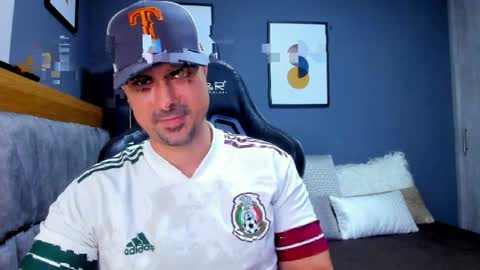 adam clarke online show from April 9, 2026, 1:16 am