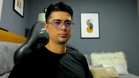 Snapshot of adam_clarke chatting on May 1, 2026, 2:05 am adam clarke online show from May 1, 2026, 2:05 am