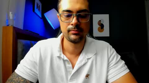Snapshot of adam_clarke chatting on May 15, 2026, 2:40 am adam clarke online show from May 15, 2026, 2:40 am