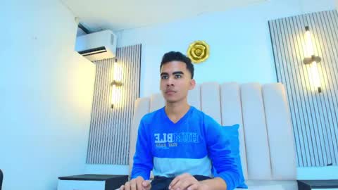 Snapshot of adam_hill7 chatting on May 19, 2026, 9:21 pm Adam online show from May 19, 2026, 9:21 pm