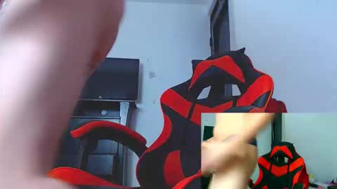 adam hot11 online show from December 22, 2025, 10:18 pm