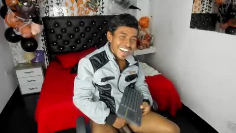 adam_morgan2 online show from November 1, 2025, 9:50 pm