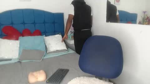 adam_morgan2 online show from November 12, 2025, 3:18 am