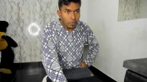 adam_morgan2 online show from February 16, 2026, 1:51 pm