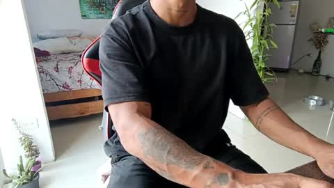 Adam Valencia online show from April 1, 2026, 4:26 pm