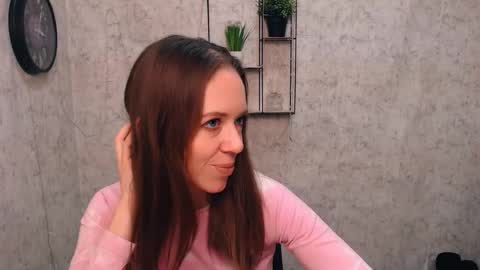 adamais_ online show from February 11, 2025, 10:48 am