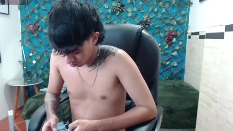 Adam online show from January 2, 2025, 10:44 pm