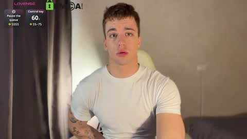 Hi Im Adam Glad to see u here 3 And its my first day online show from April 25, 2026, 3:20 pm