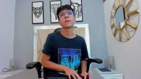 Snapshot of adams_bobby chatting on March 8, 2026, 10:52 am Adams Bobby online show from March 8, 2026, 10:52 am