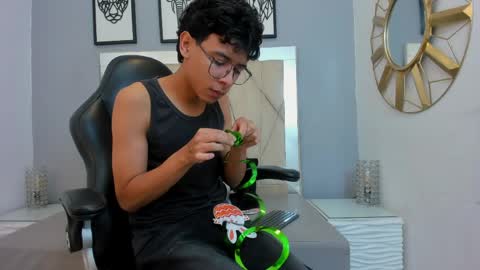 Snapshot of adams_bobby chatting on April 4, 2026, 11:08 am Adams Bobby online show from April 4, 2026, 11:08 am