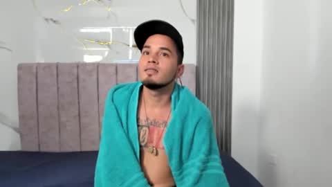 adan_and_evva online show from March 17, 2026, 7:17 pm