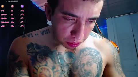 Snapshot of adan_hudson chatting on November 7, 2025, 3:56 pm Anderson online show from November 7, 2025, 3:56 pm