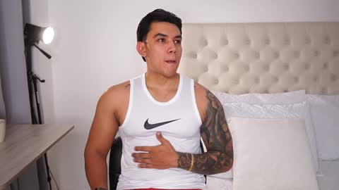 Adan Johns online show from January 22, 2025, 2:48 am