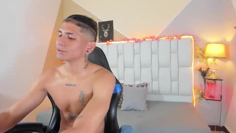 Snapshot of adan_oriol chatting on January 12, 2026, 3:56 am Adan Oriol online show from January 12, 2026, 3:56 am