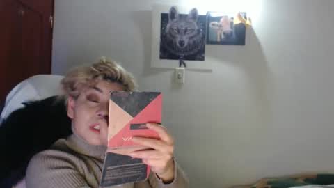 Snapshot of adan_romanoff chatting on November 17, 2025, 7:36 am adan_romanoff online show from November 17, 2025, 7:36 am