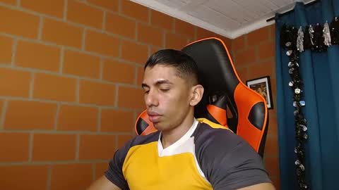 Adan Sin online show from January 30, 2025, 2:58 pm