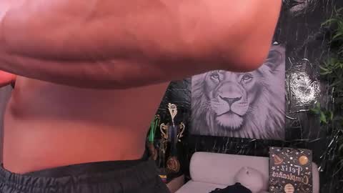 Adan Sin online show from December 2, 2025, 9:21 pm