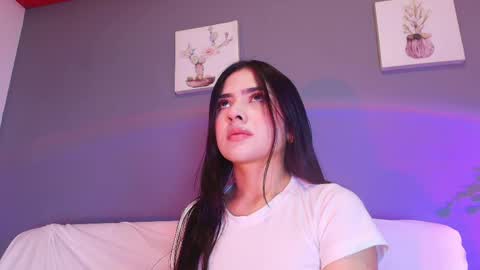  Adara Johnson  online show from April 1, 2026, 11:44 am