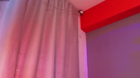  Adara Johnson  online show from April 19, 2026, 11:53 am