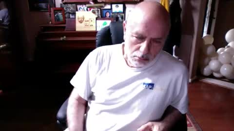 add_me_2 online show from June 5, 2026, 6:57 pm