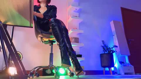 ADDICTION online show from April 3, 2026, 5:05 am