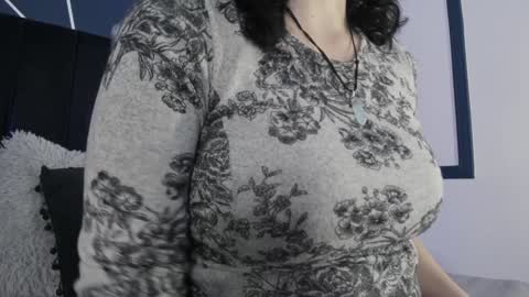 Ade  online show from December 17, 2024, 7:37 pm