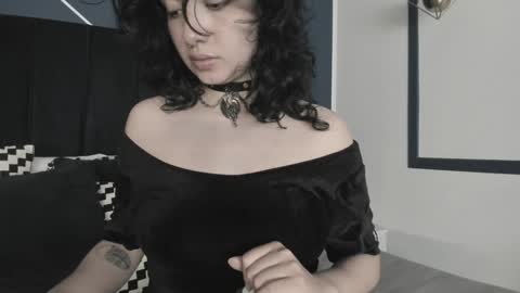 Ade  online show from January 14, 2025, 7:43 pm