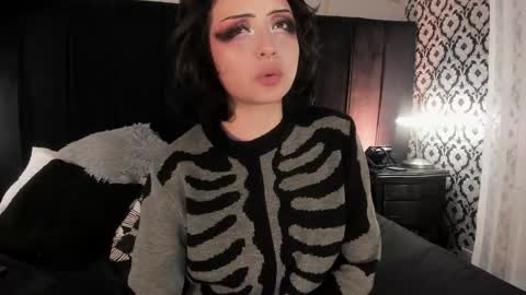 Ade  online show from December 21, 2025, 7:37 am