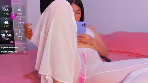 Snapshot of adela_parker chatting on January 21, 2025, 7:50 pm Adela Parker online show from January 21, 2025, 7:50 pm