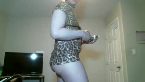 Snapshot of adelaideweight chatting on January 1, 2025, 5:00 pm adelaideweight online show from January 1, 2025, 5:00 pm