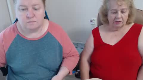 AdelAndSofia online show from December 2, 2025, 9:03 am