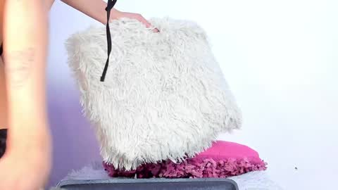 Adela Rangel START Mon to Sat from 3pm - 9pm COL time online show from January 19, 2025, 9:02 pm