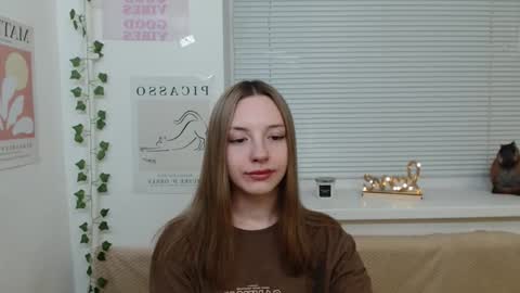 Snapshot of adele0_0 chatting on January 13, 2025, 3:26 pm Adele online show from January 13, 2025, 3:26 pm