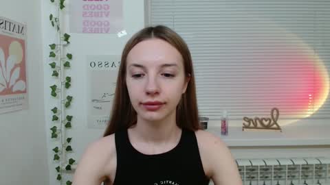 Snapshot of adele0_0 chatting on January 18, 2025, 2:44 pm Adele online show from January 18, 2025, 2:44 pm