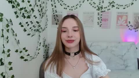 Snapshot of adele0_0 chatting on February 22, 2025, 11:13 am Adele online show from February 22, 2025, 11:13 am