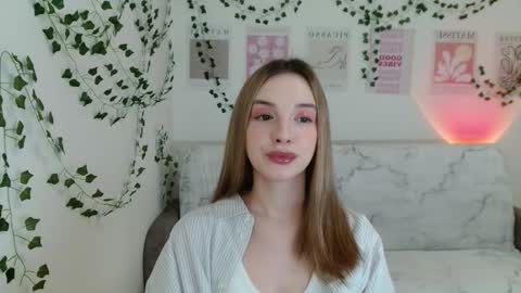 Snapshot of adele0_0 chatting on February 24, 2025, 1:10 pm Adele online show from February 24, 2025, 1:10 pm