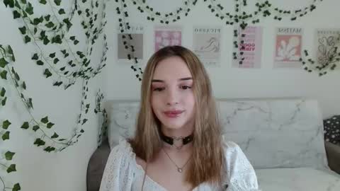 Snapshot of adele0_0 chatting on February 28, 2025, 1:58 pm Adele online show from February 28, 2025, 1:58 pm