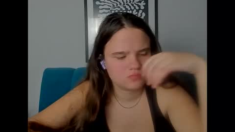 adelecruzz online show from March 10, 2026, 1:27 pm