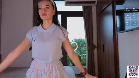 Snapshot of adelia_ntmu chatting on November 3, 2025, 1:08 am Adelia online show from November 3, 2025, 1:08 am