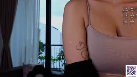 Snapshot of adelia_ntmu chatting on November 22, 2025, 1:04 am Adelia online show from November 22, 2025, 1:04 am