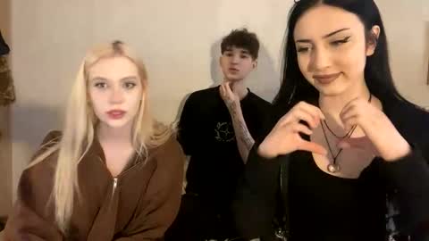 adelin online show from May 1, 2026, 1:48 pm
