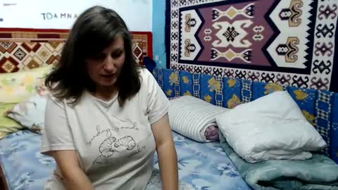Larisa online show from October 3, 2025, 11:07 am