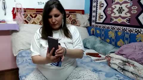 adelinemilf online show from April 29, 2026, 1:48 pm