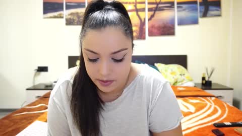 Adellineee online show from February 10, 2025, 9:47 pm